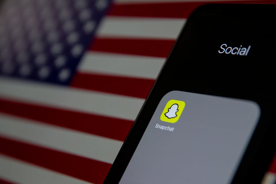 How to See Who Rewatched Your Snapchat Story